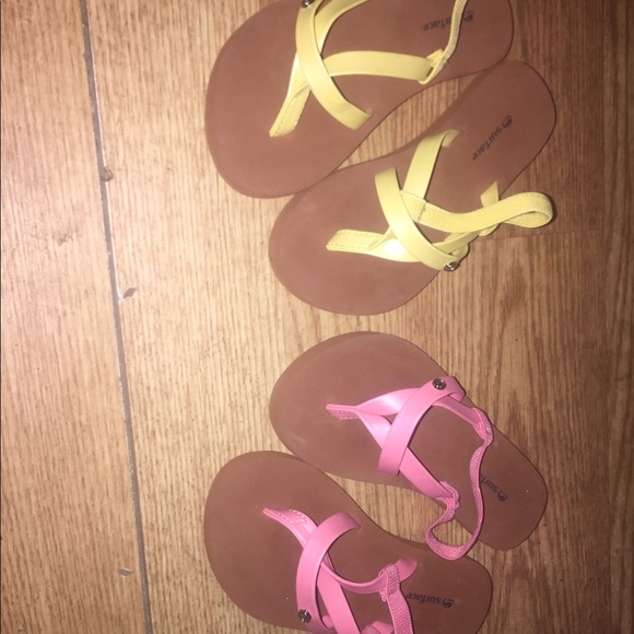 2 pairs of sandals flip flops size 9 yellow and pink - Picture 4 of 13